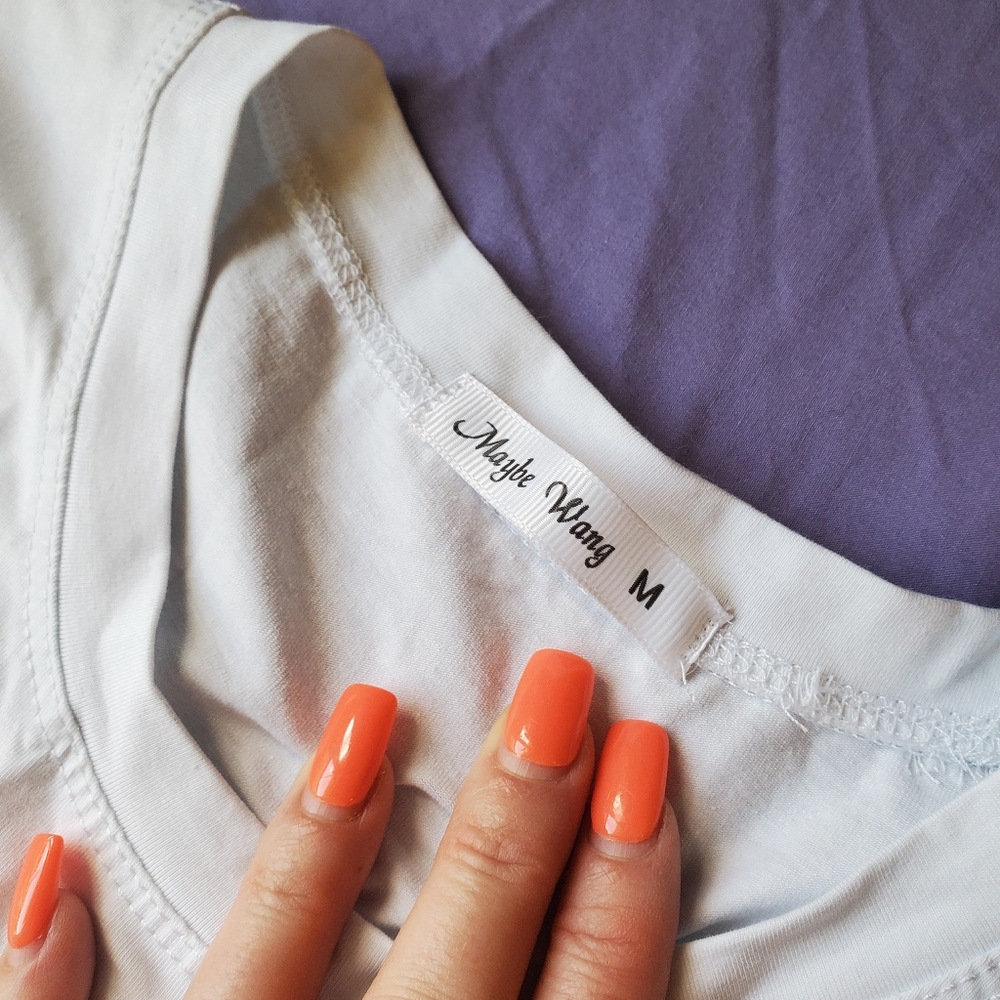 T-Shirt - Picture 3 of 5
